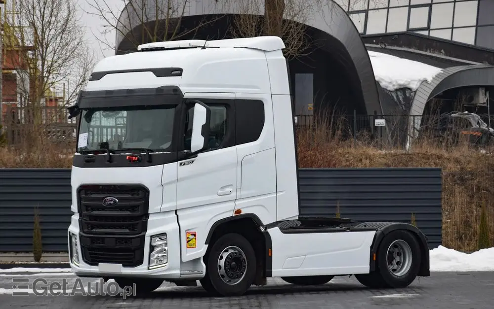 FORD F-MAX 500 / RETARDER / KLIMATYZACJA POSTOJOWA / ACC / NAWIGACJA / KLIMA / LEDY / 2 ZBIORNIKI / FULL SPILERY / 2023 / NISKI PRZEBIEG / FULL OPCJA / GWARANCJA PRODUCENTA / SERWISOWANY / SPROWADZONY 