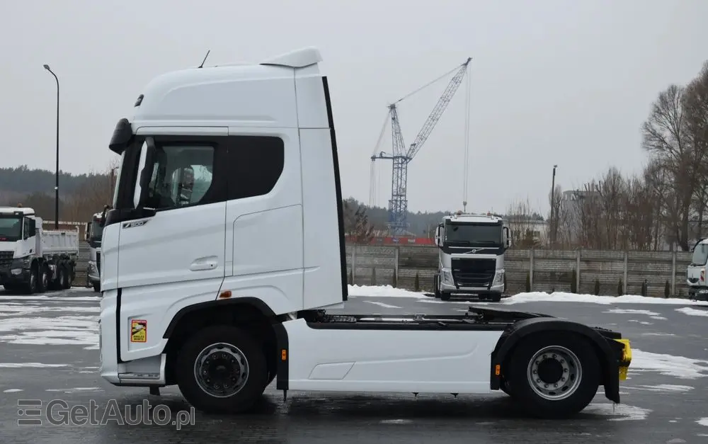 FORD F-MAX 500 / RETARDER / KLIMATYZACJA POSTOJOWA / ACC / NAWIGACJA / KLIMA / LEDY / 2 ZBIORNIKI / FULL SPILERY / 2023 / NISKI PRZEBIEG / FULL OPCJA / GWARANCJA PRODUCENTA / SERWISOWANY / SPROWADZONY 