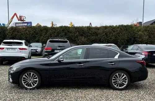 INFINITI Q50 