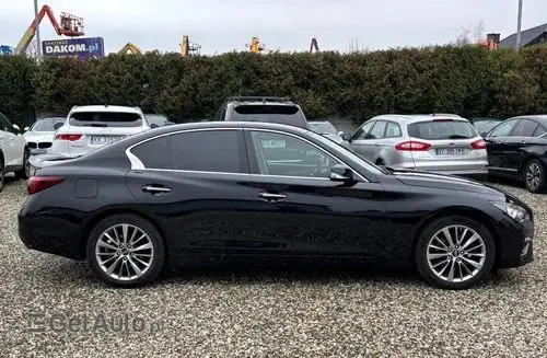 INFINITI Q50 