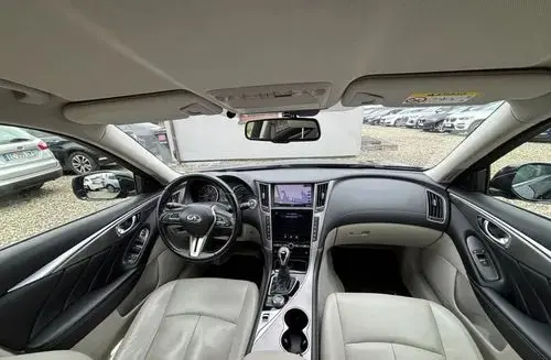 INFINITI Q50 