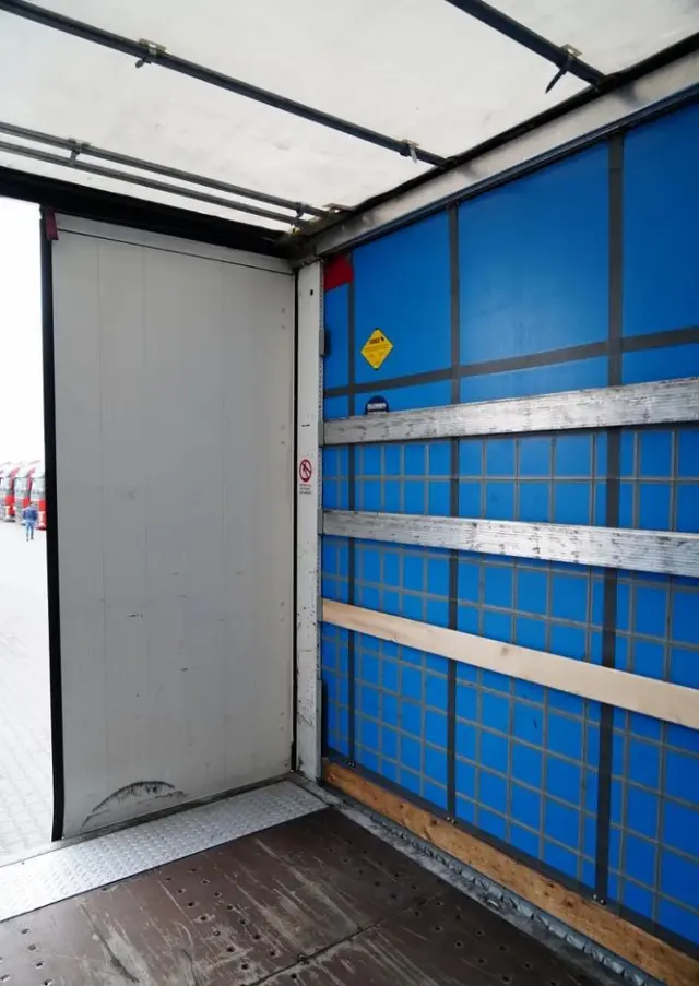 SCHMITZ CARGOBULL FIRANKA / STANDARD / PLANDEKA ZBROJONA 