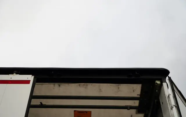 SCHMITZ CARGOBULL FIRANKA / STANDARD / PLANDEKA ZBROJONA 