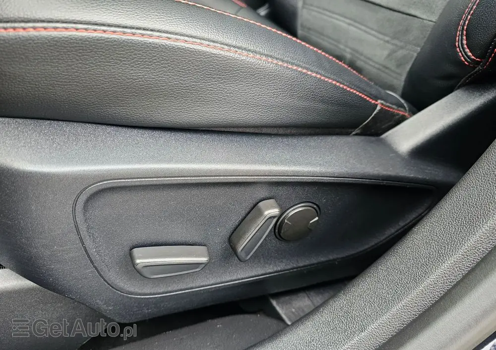 FORD Kuga 2.0 EcoBlue AWD ST-Line X