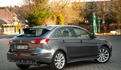 MITSUBISHI Lancer 