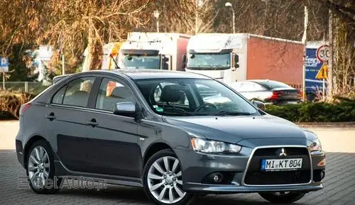 MITSUBISHI Lancer 