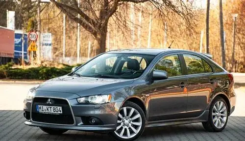 MITSUBISHI Lancer 