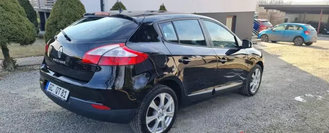 RENAULT Megane 