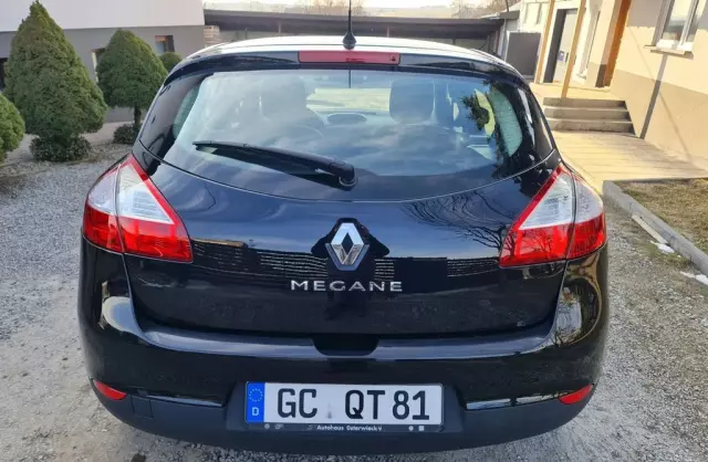 RENAULT Megane 