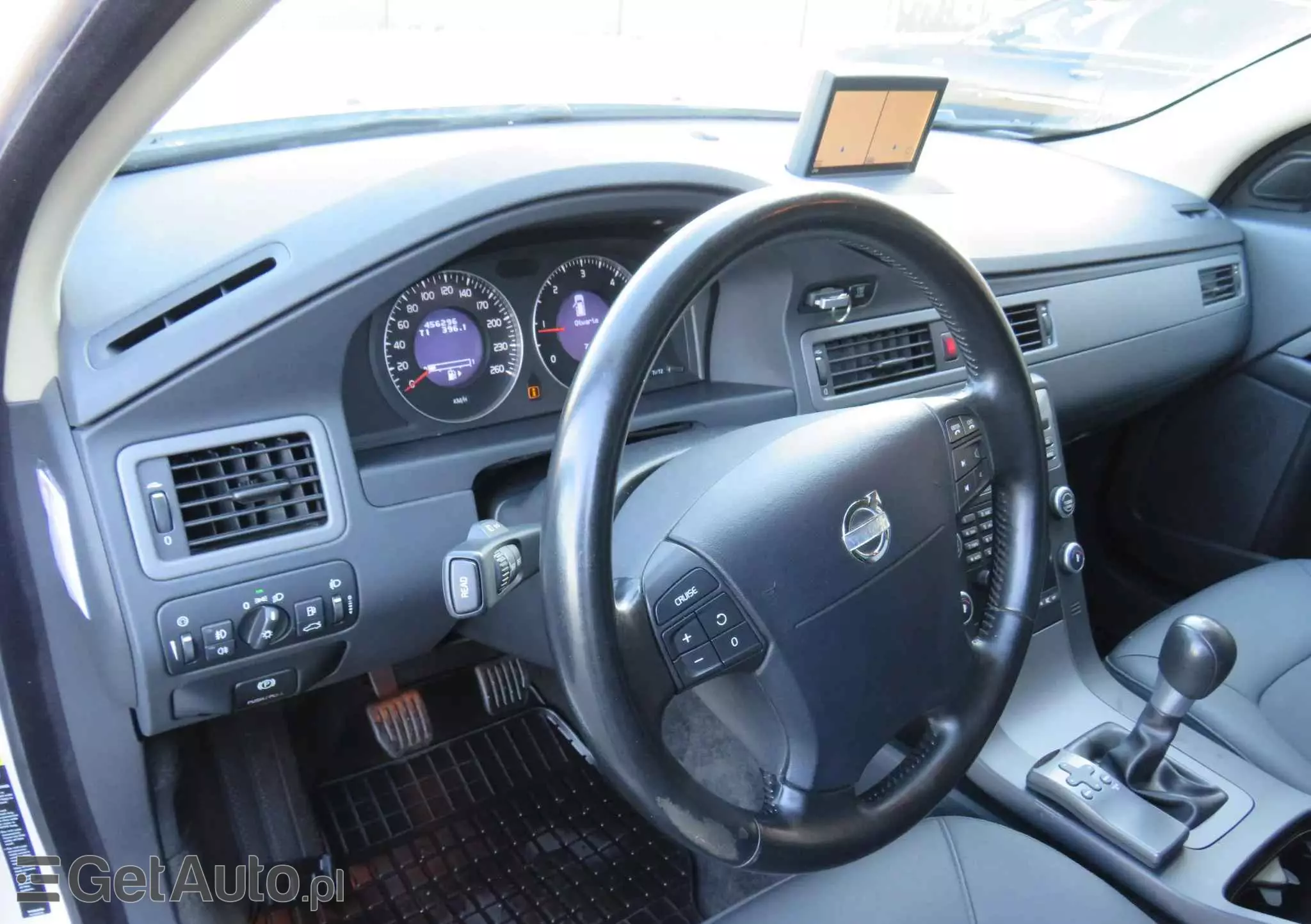 VOLVO V70 2.0D Kinetic