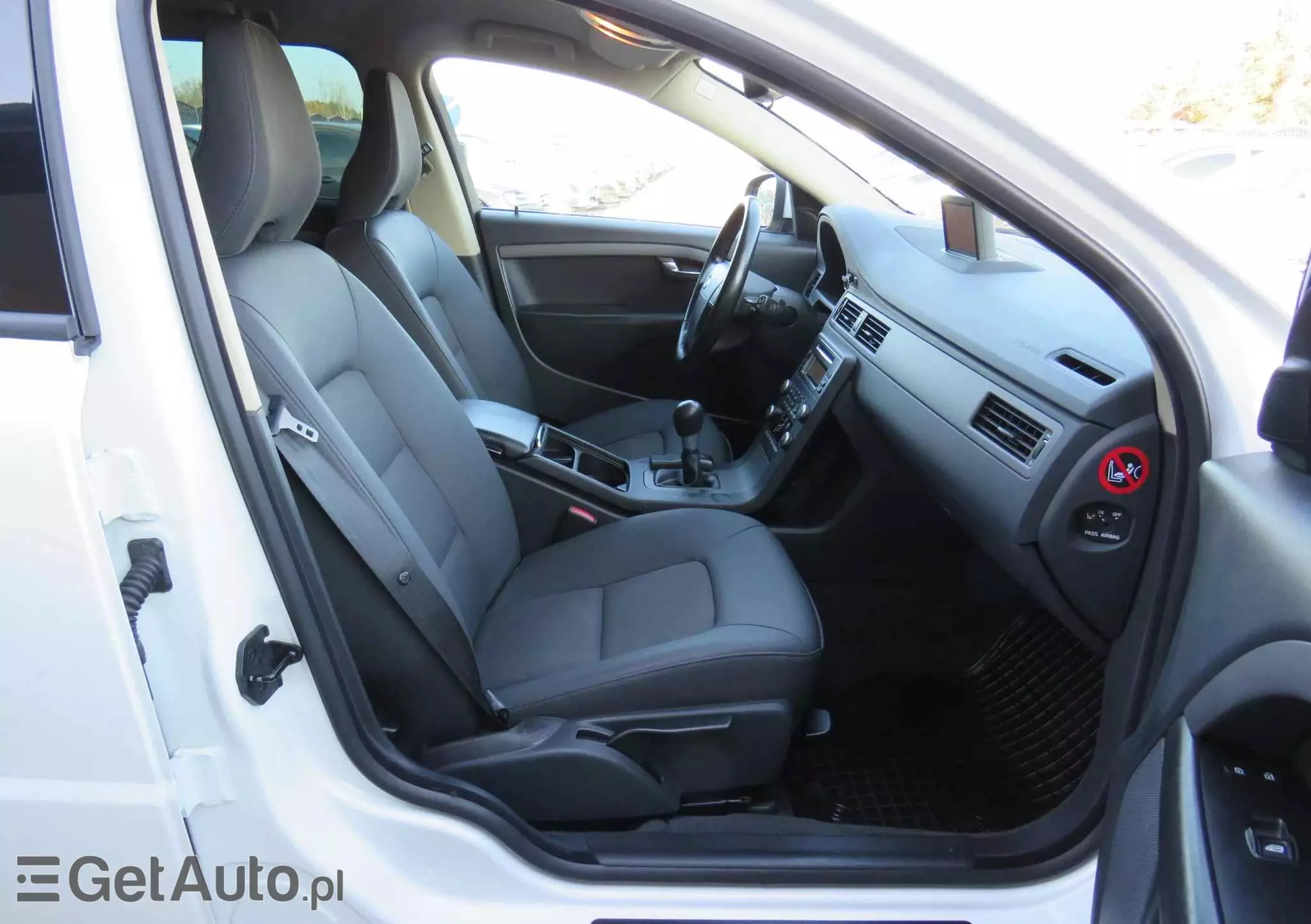 VOLVO V70 2.0D Kinetic