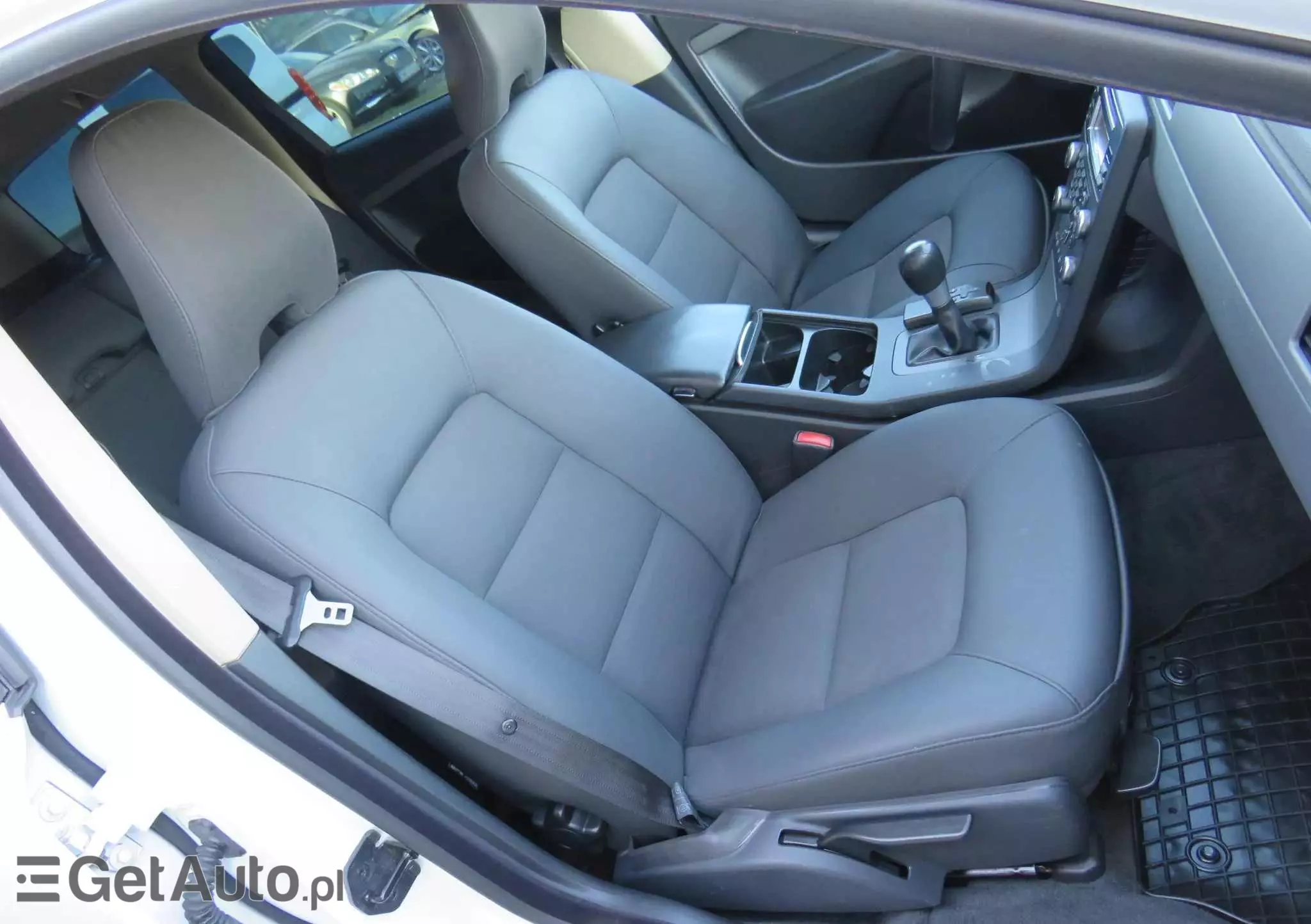 VOLVO V70 2.0D Kinetic