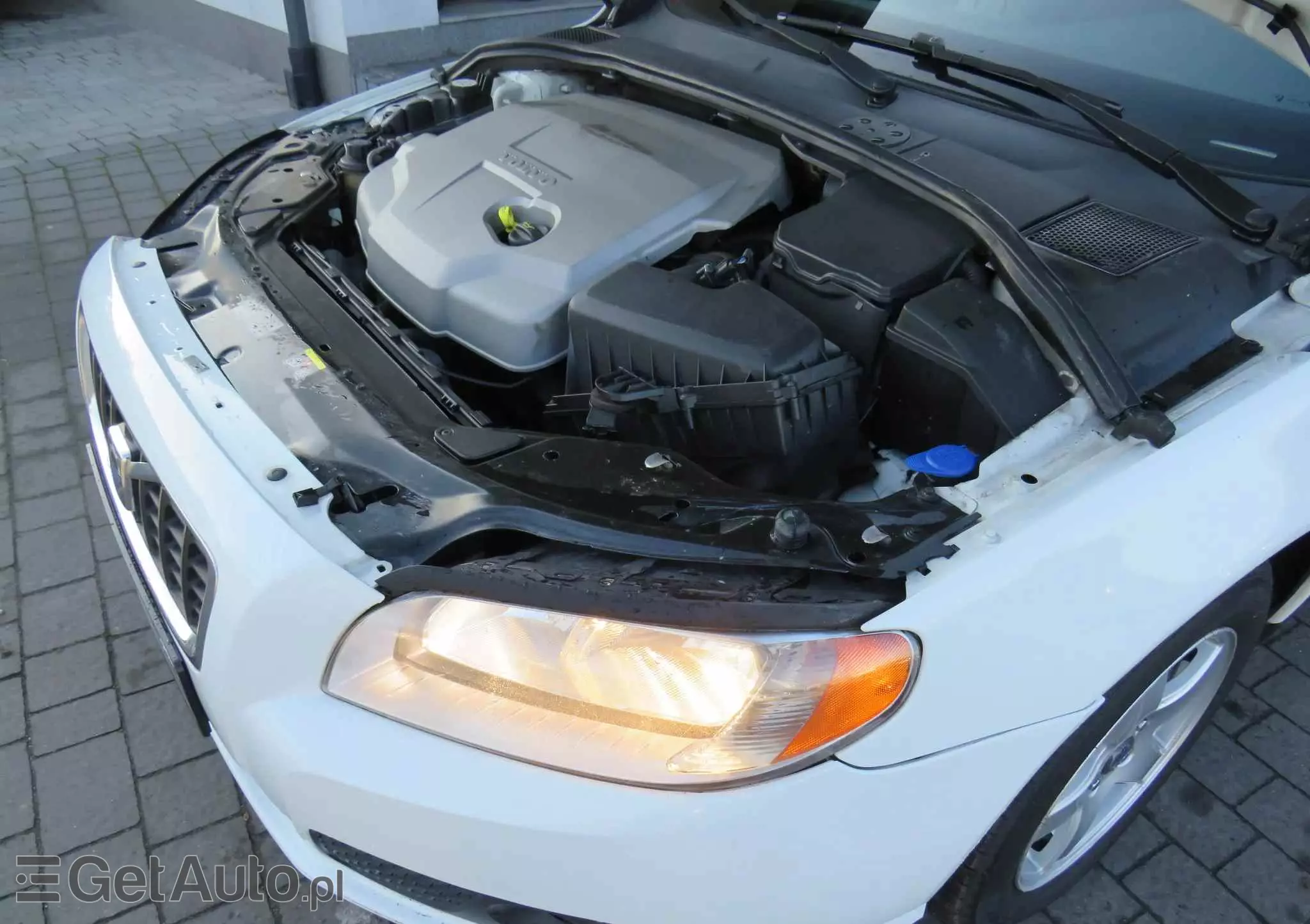 VOLVO V70 2.0D Kinetic