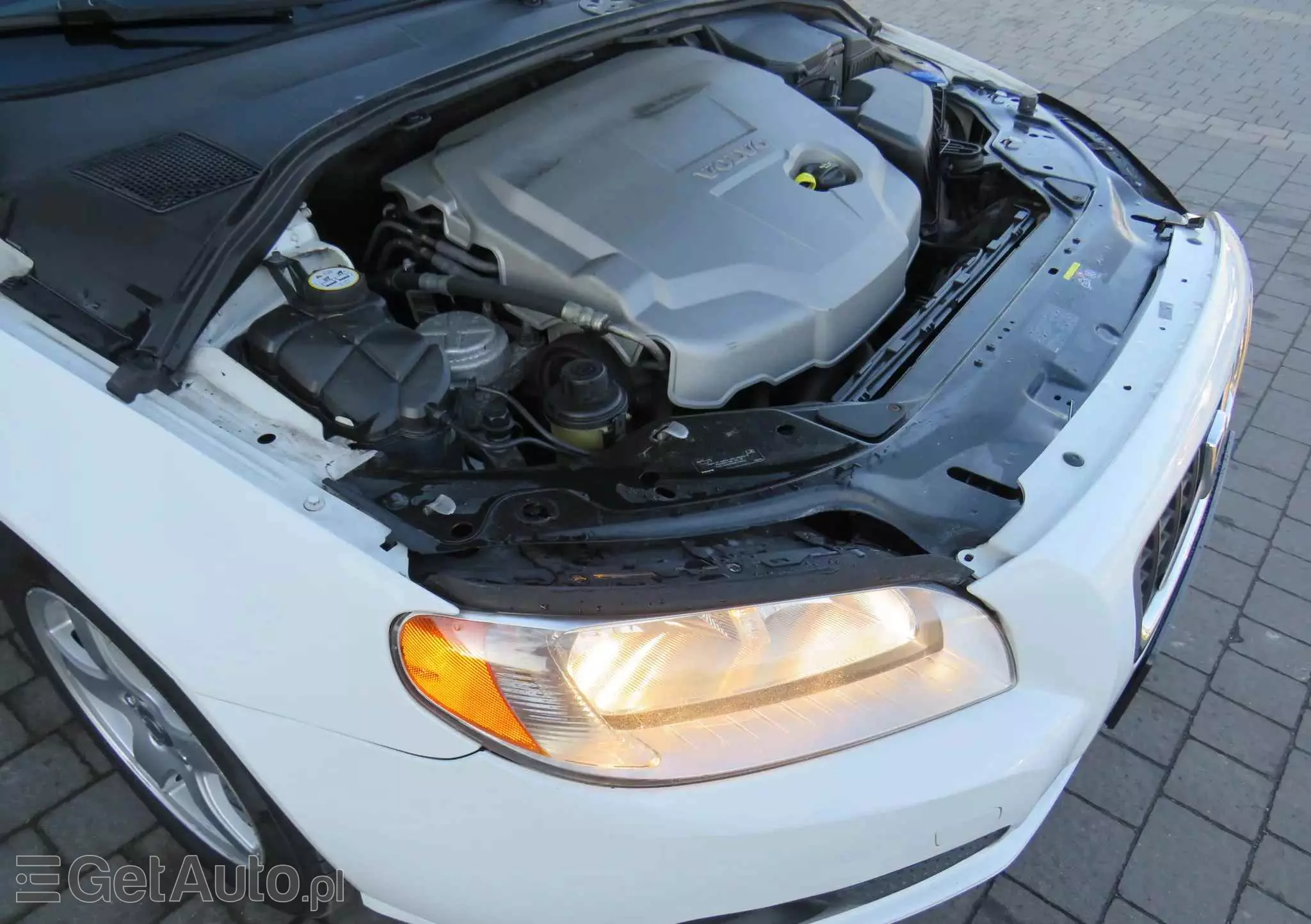 VOLVO V70 2.0D Kinetic