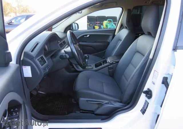 VOLVO V70 2.0D Kinetic