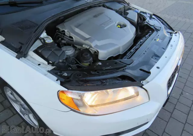 VOLVO V70 2.0D Kinetic