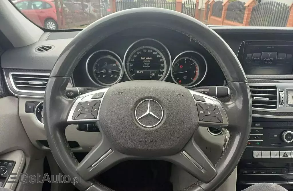 MERCEDES-BENZ Klasa E 