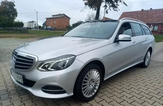 MERCEDES-BENZ Klasa E 