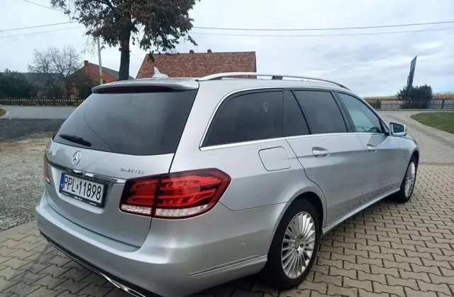 MERCEDES-BENZ Klasa E 