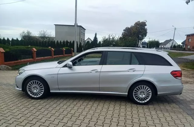 MERCEDES-BENZ Klasa E 