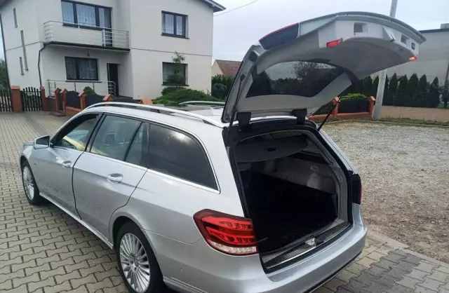 MERCEDES-BENZ Klasa E 