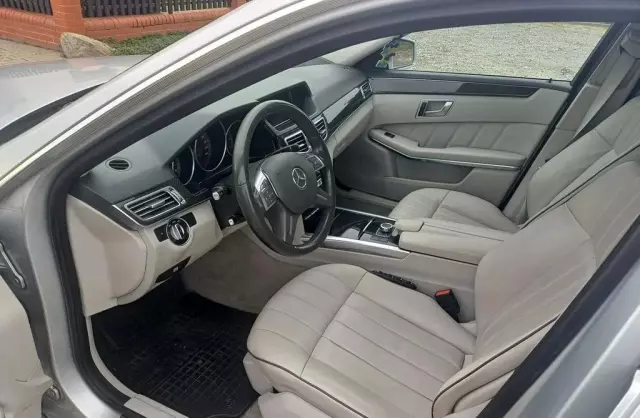 MERCEDES-BENZ Klasa E 