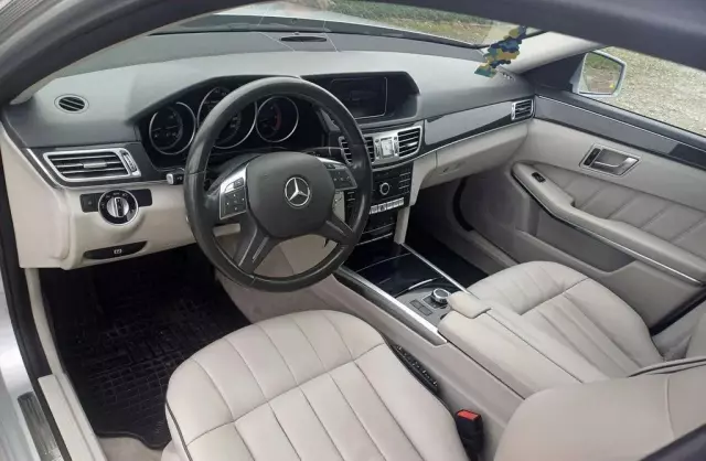 MERCEDES-BENZ Klasa E 