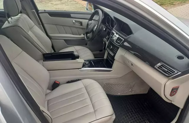 MERCEDES-BENZ Klasa E 