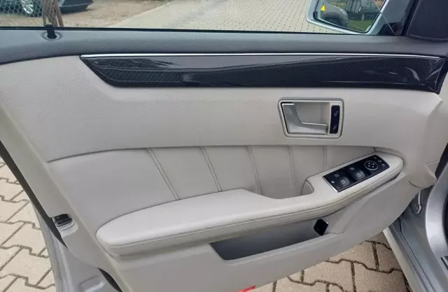 MERCEDES-BENZ Klasa E 