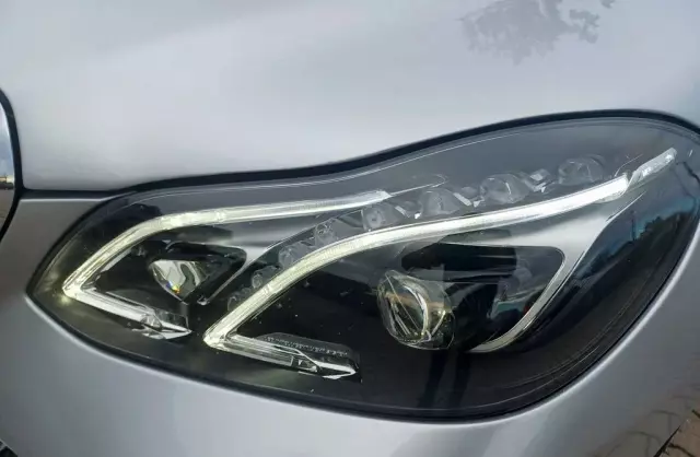 MERCEDES-BENZ Klasa E 