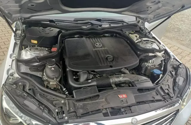 MERCEDES-BENZ Klasa E 