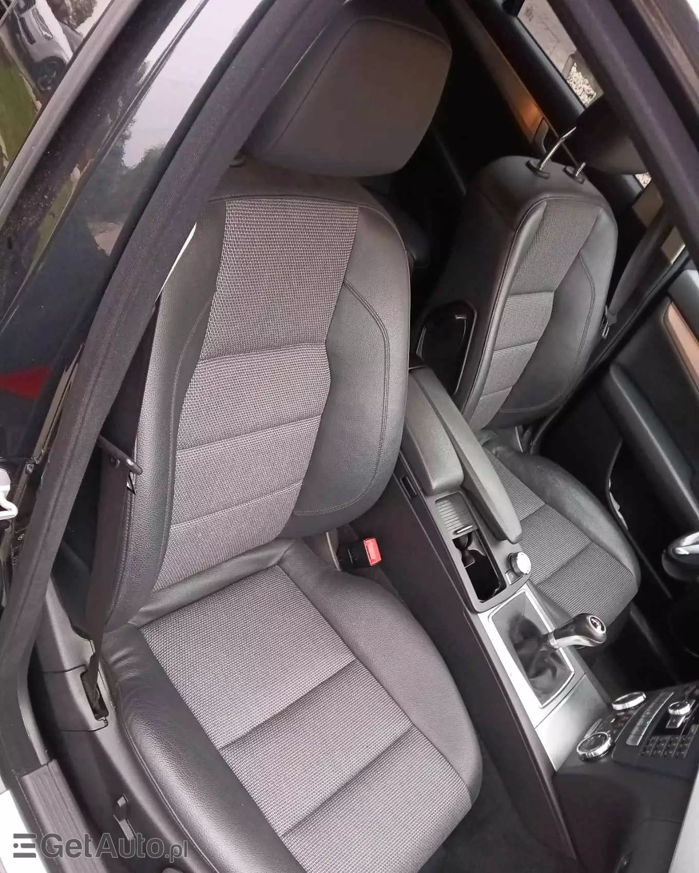 MERCEDES-BENZ Klasa C 220 T CDI DPF (BlueEFFICIENCY) Avantgarde