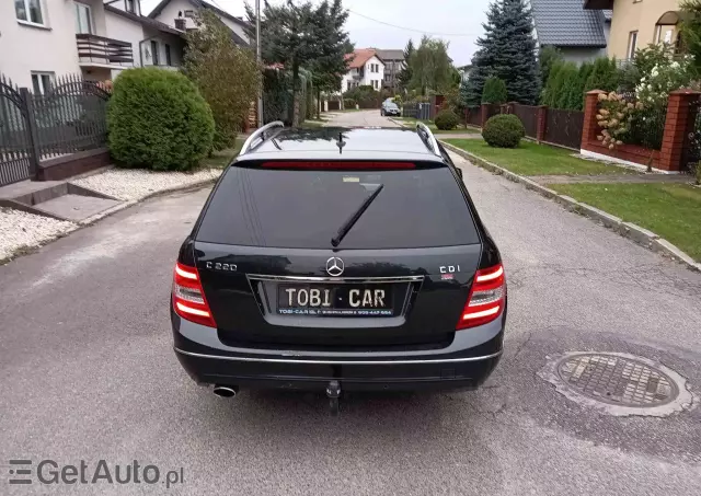 MERCEDES-BENZ Klasa C 220 T CDI DPF (BlueEFFICIENCY) Avantgarde