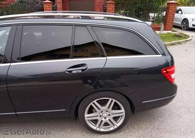 MERCEDES-BENZ Klasa C 220 T CDI DPF (BlueEFFICIENCY) Avantgarde