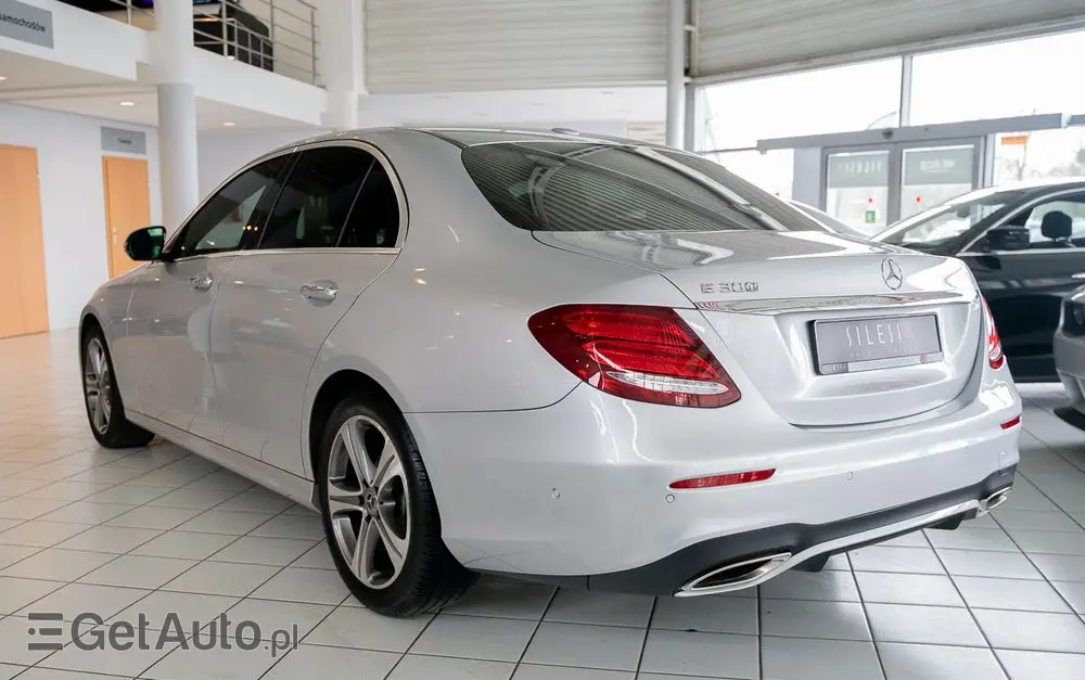 MERCEDES-BENZ Klasa E 