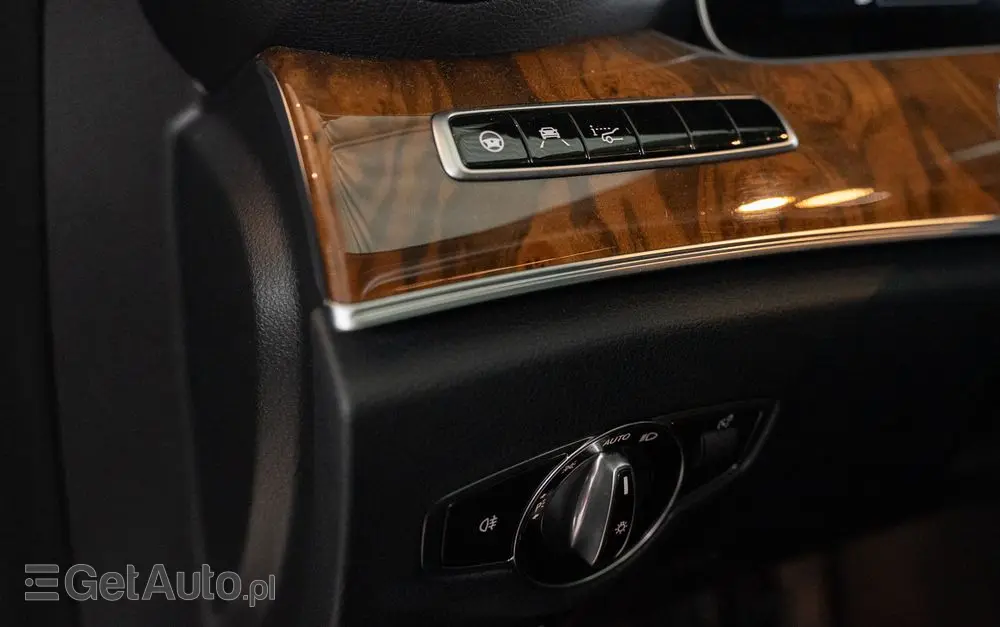 MERCEDES-BENZ Klasa E 