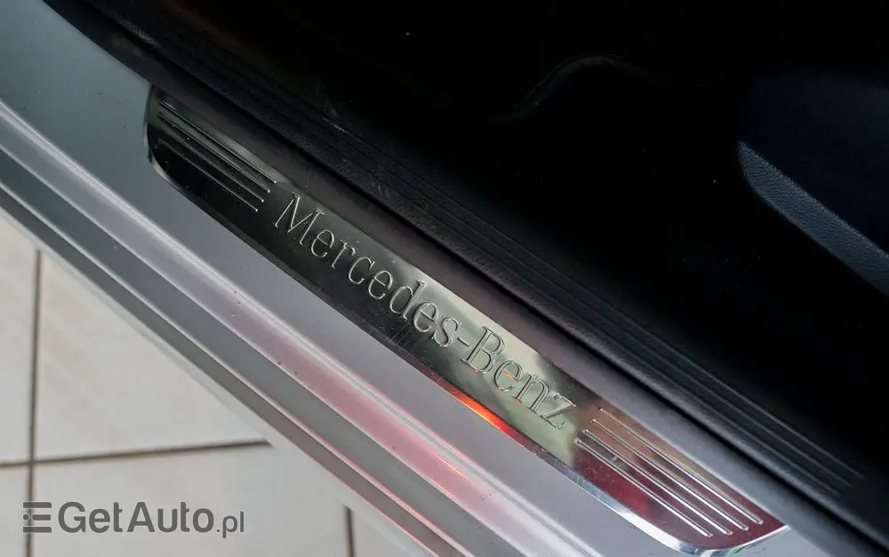 MERCEDES-BENZ Klasa E 