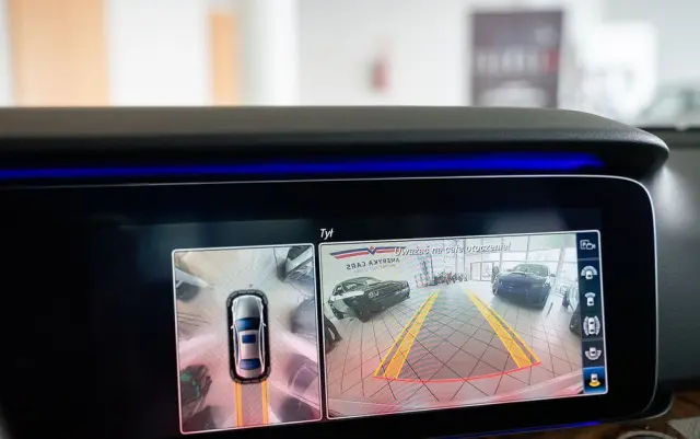 MERCEDES-BENZ Klasa E 