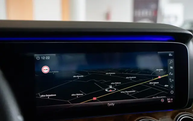 MERCEDES-BENZ Klasa E 