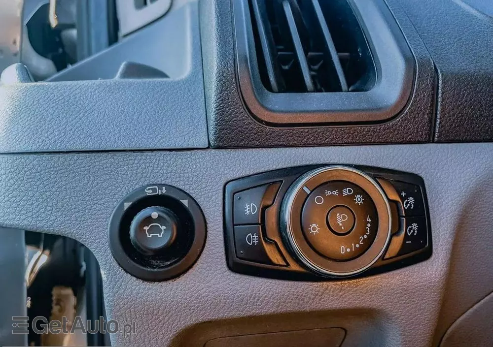 FORD FT 350 2.2 TDCi MR`14 E5 3.5t 