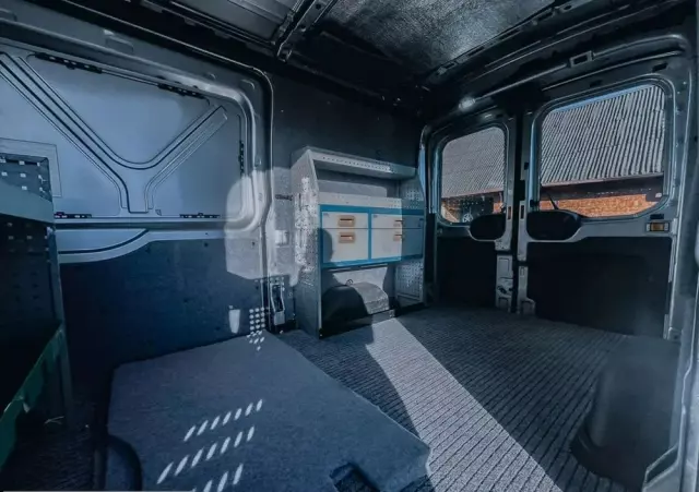 FORD FT 350 2.2 TDCi MR`14 E5 3.5t 