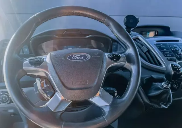 FORD FT 350 2.2 TDCi MR`14 E5 3.5t 