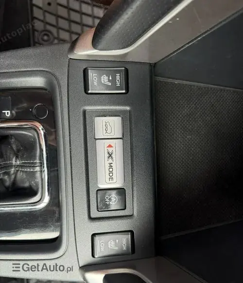 SUBARU Forester 