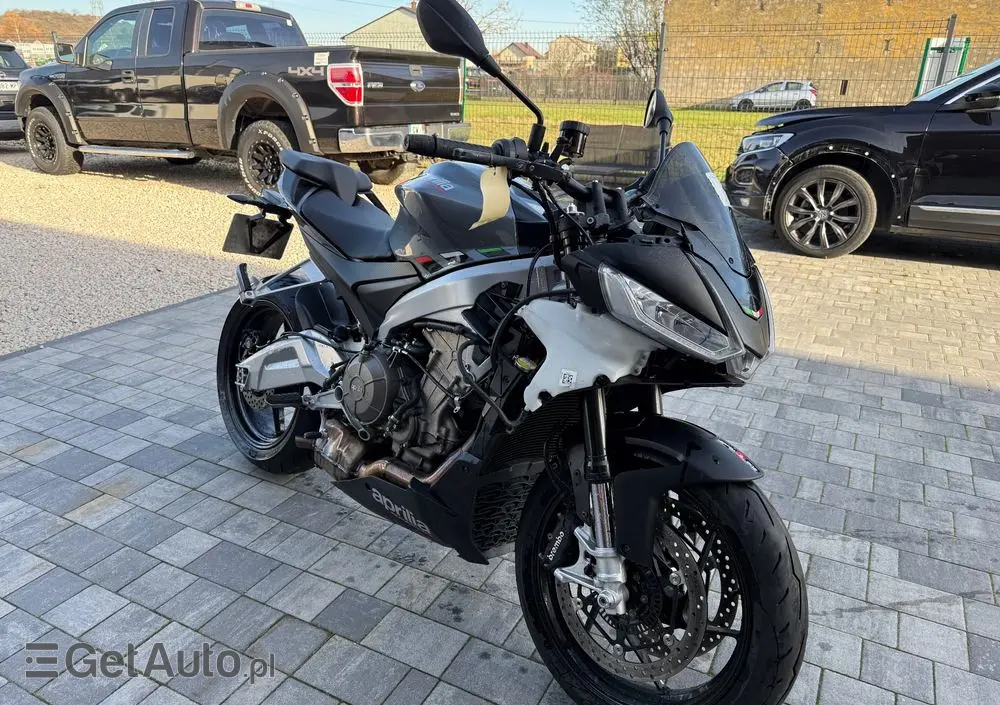 APRILIA Tuono 