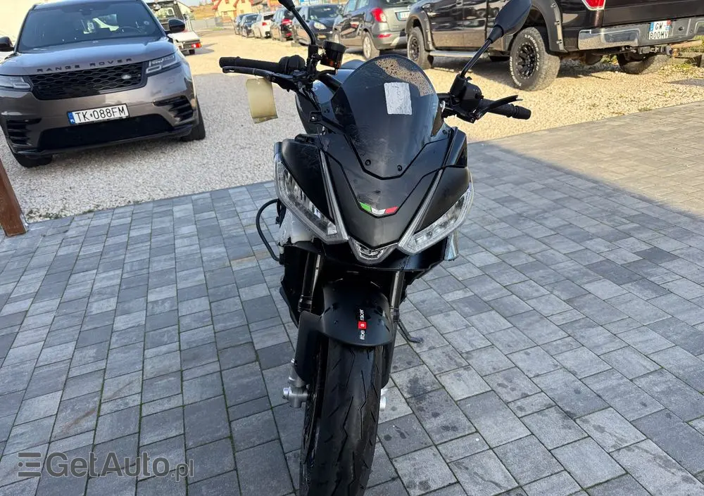 APRILIA Tuono 