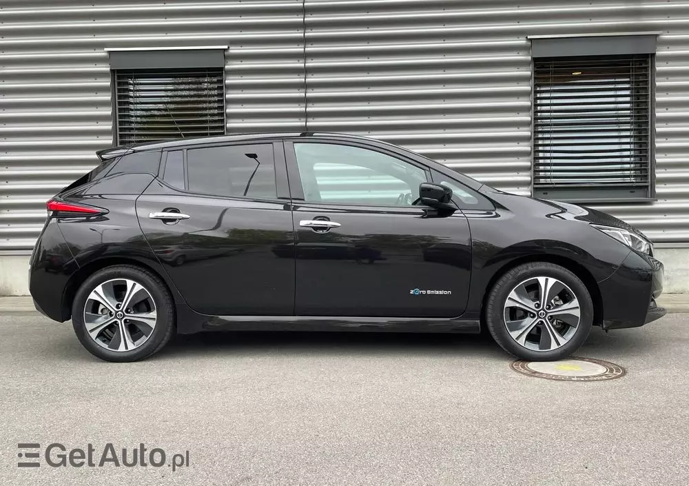 NISSAN Leaf 40 kWh Tekna
