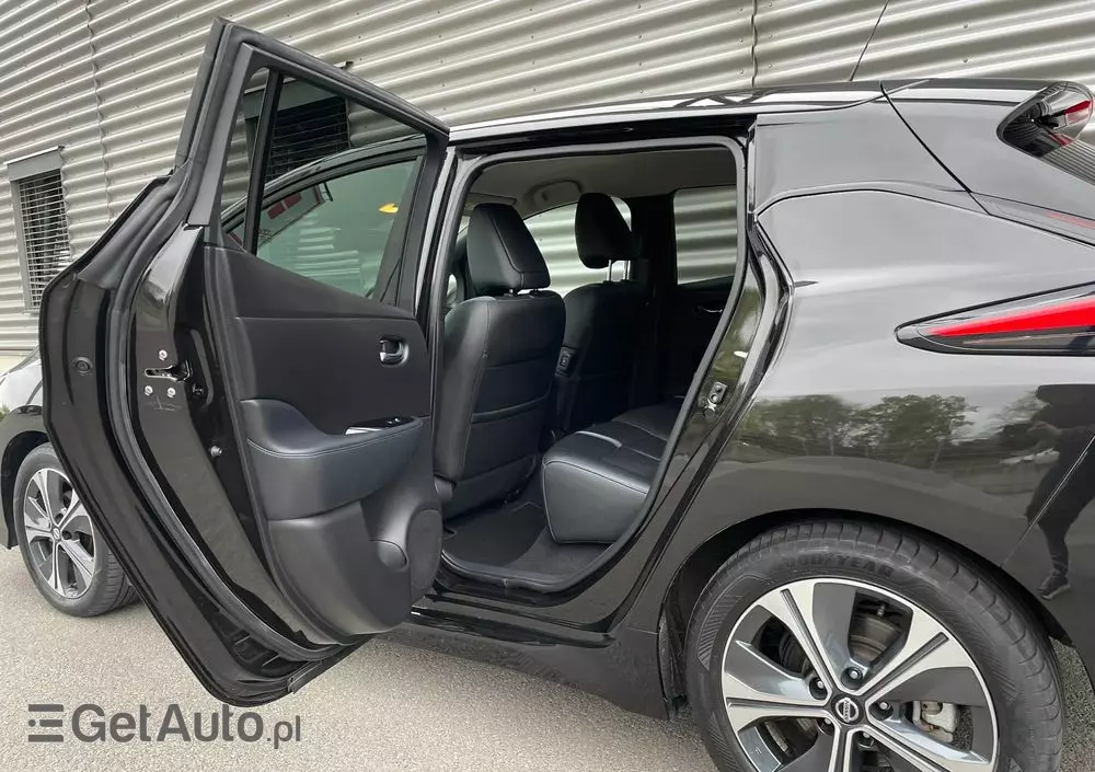 NISSAN Leaf 40 kWh Tekna