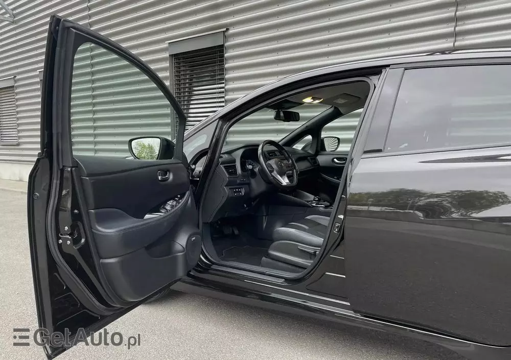 NISSAN Leaf 40 kWh Tekna