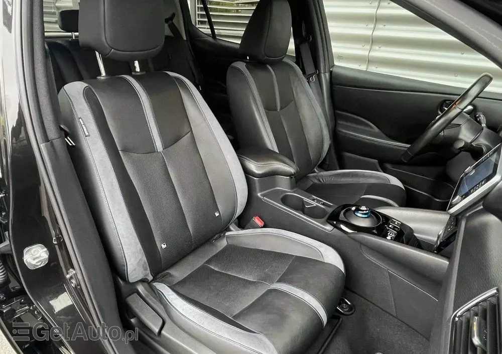 NISSAN Leaf 40 kWh Tekna