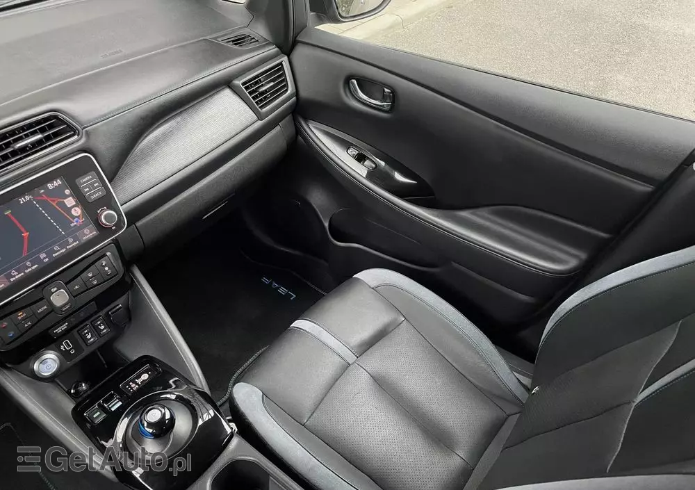 NISSAN Leaf 40 kWh Tekna